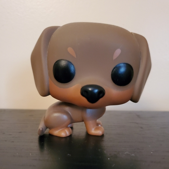 [SOLD] Funko Pop red dachshund - Picture 1 of 2